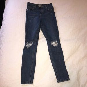 Topshop Moto jeans. Size 28. Gently used